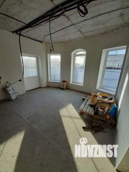 Дом 270м&sup2;, 2-этажный, участок 3 сот.  