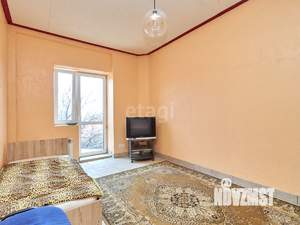 Дом 680м², 3-этажный, участок 14 сот.  