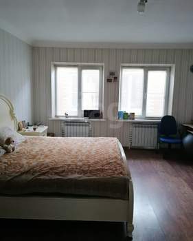 Дом 465м&sup2;, 2-этажный, участок 3 сот.  