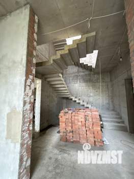 Дом 700м², 4-этажный, участок 7 сот.  
