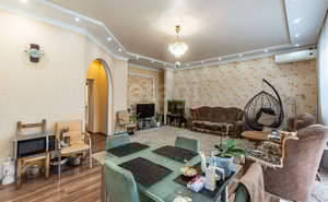 Дом 337м², 3-этажный, участок 11 сот.  