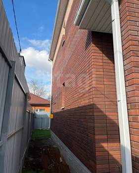 Дом 154м&sup2;, 2-этажный, участок 4 сот.  