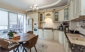 Дом 171м&sup2;, 2-этажный, участок 3 сот.  