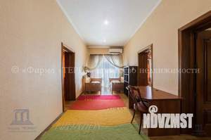 Коттедж 246м², 2-этажный, участок 3 сот.  