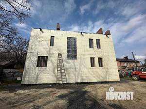 Дом 430м&sup2;, 3-этажный, участок 12 сот.  