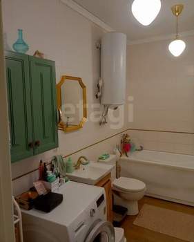 Дом 137м&sup2;, 2-этажный, участок 3 сот.  