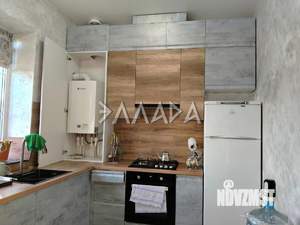 Дом 80м&sup2;, 2-этажный, участок 3 сот.  