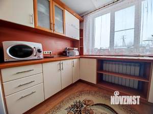 Дом 280м², 3-этажный, участок 14 сот.  