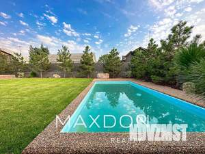 Дом 325м&sup2;, 2-этажный, участок 7 сот.  