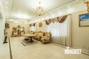 Дом 310м&sup2;, 3-этажный, участок 5 сот.  