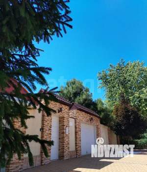 Дом 640м&sup2;, 3-этажный, участок 6 сот.  