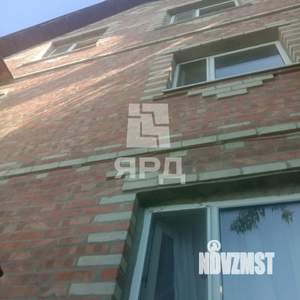 Дом 182м&sup2;, 3-этажный, участок 2 сот.  