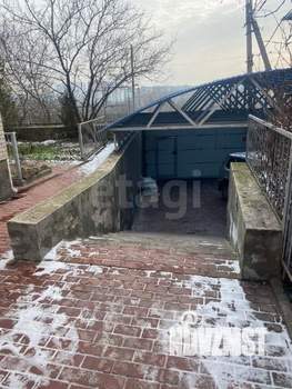 Дом 400м², 3-этажный, участок 6 сот.  