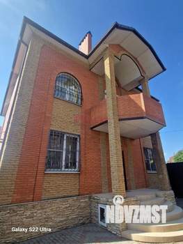 Дом 310м&sup2;, 2-этажный, участок 3 сот.  