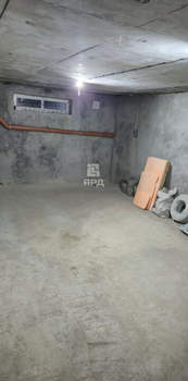 Дом 190м&sup2;, 3-этажный, участок 4 сот.  