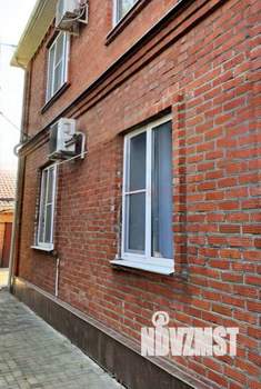 Дом 260м&sup2;, 2-этажный, участок 4 сот.  