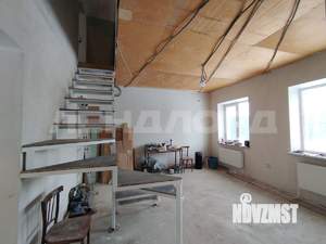 Дом 90м&sup2;, 2-этажный, участок 4 сот.  