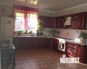 Дом 132м&sup2;, 2-этажный, участок 3 сот.  