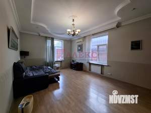 Дом 198м², 2-этажный, участок 318 сот.  