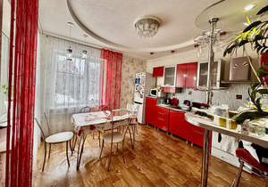 Дом 100м&sup2;, 2-этажный, участок 3 сот.  