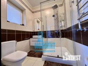 Дом 255м&sup2;, 2-этажный, участок 7 сот.  