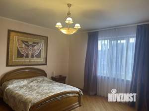 Дом 220м², 2-этажный, участок 7 сот.  