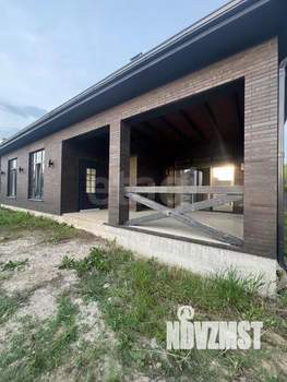 Дом 180м&sup2;, 1-этажный, участок 6 сот.  