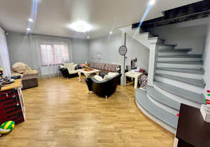 Дом 0м&sup2;, 2-этажный, участок 3 сот.  