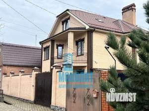Дом 300м&sup2;, 3-этажный, участок 4 сот.  