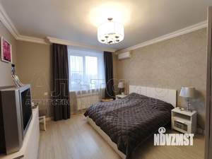 Дом 280м², 3-этажный, участок 3 сот.  