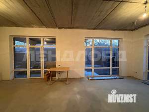 Дом 180м², 2-этажный, участок 5 сот.  