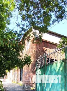 Дом 58м&sup2;, 2-этажный, участок 1 сот.  