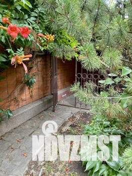 Дом 504м&sup2;, 3-этажный, участок 9 сот.  