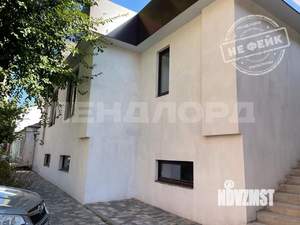 Дом 263м&sup2;, 2-этажный, участок 3 сот.  