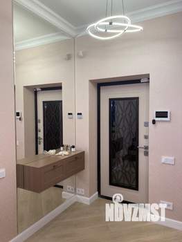 Дом 210м&sup2;, 3-этажный, участок 4 сот.  