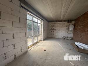 Дом 130м&sup2;, 2-этажный, участок 3 сот.  