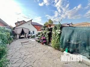 Дом 92м&sup2;, 2-этажный, участок 3 сот.  