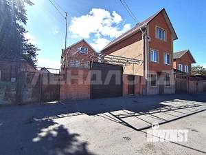 Дом 370м², 3-этажный, участок 7 сот.  
