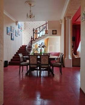 Дом 316м&sup2;, 2-этажный, участок 20 сот.  