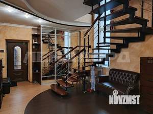 Дом 175м&sup2;, 2-этажный, участок 4 сот.  