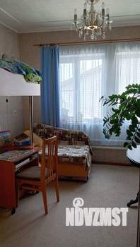 Дом 143м&sup2;, 3-этажный, участок 2 сот.  