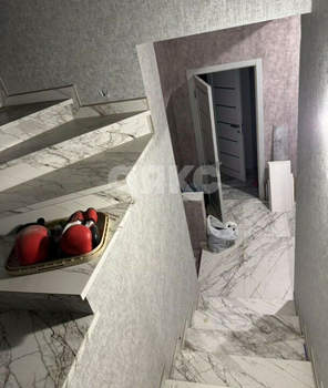 Дом 200м&sup2;, 3-этажный, участок 1 сот.  