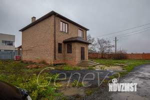 Дом 200м&sup2;, 2-этажный, участок 4 сот.  