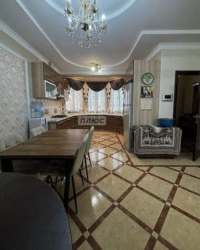 Дом 245м², 2-этажный, участок 3 сот.  