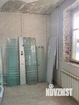 Дом 100м&sup2;, 2-этажный, участок 3 сот.  