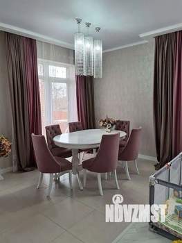 Дом 281м², 2-этажный, участок 6 сот.  