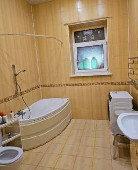 Дом 420м&sup2;, 3-этажный, участок 6 сот.  