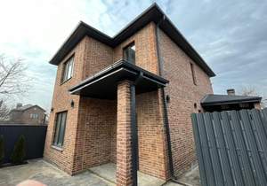 Дом 150м&sup2;, 2-этажный, участок 3 сот.  