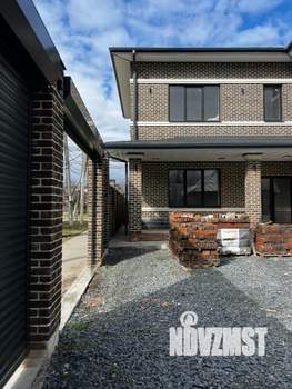 Дом 200м&sup2;, 2-этажный, участок 4 сот.  