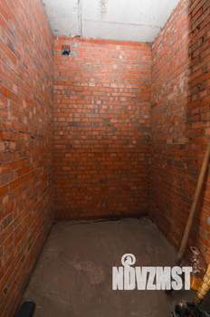 Дом 135м&sup2;, 2-этажный, участок 3 сот.  